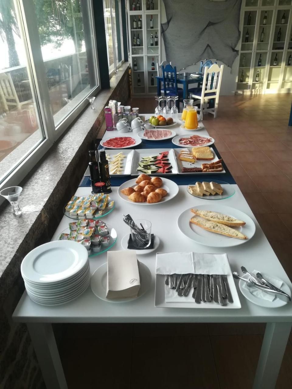 Aparthotel Corcubion Playa De Quenxe Экстерьер фото